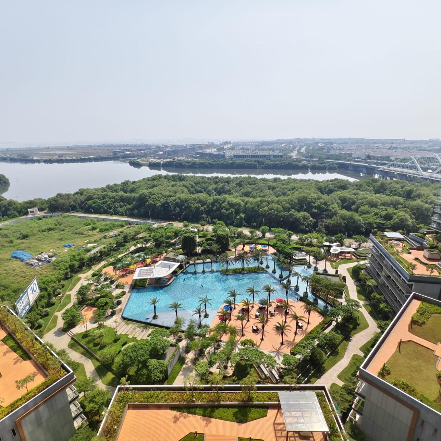 Pik Gold Coast By All Property Residence Джакарта Екстериор снимка